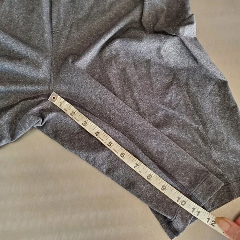 Lululemon Mens 11 Inch Linerless Athletic Shorts Gray Medium